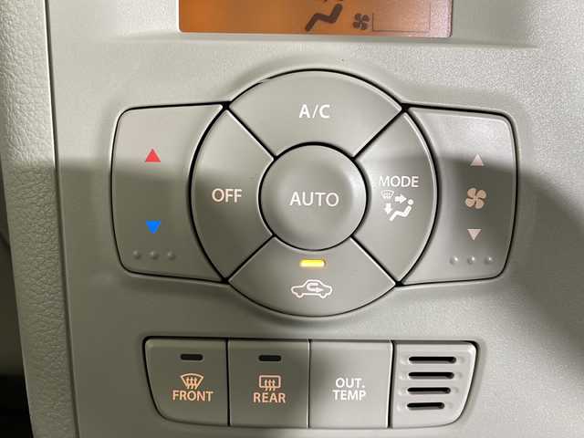 スズキ ラパン ＬＣ L 福岡県 2022(令4)年 0.6万km テラコッタピンクメタリック 純正ディスプレイオーディオ/Bluetooth/apple car play/android auto/バックカメラ/後方コーナーセンサー/パーキングアシスト/運転席シートヒーター/レーンキープアシスト/衝突被害軽減システム/横滑り防止装置/スペアキー/ベンチシート/USB/プッシュエンジンスタート/LEDヘットライト/アイドリングストップ/純正フロアマット