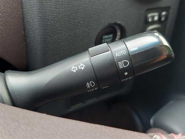 トヨタ スペイド G 東京都 2013(平25)年 12.5万km ライトブルーマイカメタリック モデリスタエアロ/純正メモリナビ(NHZD-W62G)/フルセグTV/Bluetooth/CD/DVD/バックカメラ/フルセグＴＶ/バックカメラ/ＥＴＣ/パワースライドドア/シートヒーター/純正フロアマット/ドアバイザー/キセノンヘッドライト/オートライト