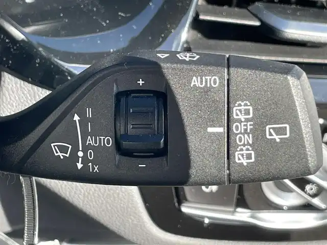 ＢＭＷ ５２３ｄ ツーリング エディション ミッション:インポッシブル 岡山県 2018(平30)年 6.2万km サファイアブラックP 特別仕様車/登録時走行距離61899km/純正10インチナビ/プレミアムサウンドシステム(harman/kardon)/フルセグTV(AM.FM.CD.DVD.TV.BT)/全方位カメラ/本革巻きステアリング/ETC/ブラインドスポットモニター/前後ドライブレコーダー/クリアランスソナー/衝突軽減ブレーキ/横滑り防止装置/クルーズコントロール(追従走行あり)/車線逸脱警報（レーンキープアシスト）/オートライト/オートマチックハイビーム/アイドリングストップ/電動リアゲート/19インチ純正AW/純正フロアマット/D+N席パワーシート/保証書/取扱説明書/スペアキー