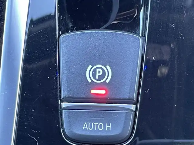 ＢＭＷ ５２３ｄ ツーリング エディション ミッション:インポッシブル 岡山県 2018(平30)年 6.2万km サファイアブラックP 特別仕様車/登録時走行距離61899km/純正10インチナビ/プレミアムサウンドシステム(harman/kardon)/フルセグTV(AM.FM.CD.DVD.TV.BT)/全方位カメラ/本革巻きステアリング/ETC/ブラインドスポットモニター/前後ドライブレコーダー/クリアランスソナー/衝突軽減ブレーキ/横滑り防止装置/クルーズコントロール(追従走行あり)/車線逸脱警報（レーンキープアシスト）/オートライト/オートマチックハイビーム/アイドリングストップ/電動リアゲート/19インチ純正AW/純正フロアマット/D+N席パワーシート/保証書/取扱説明書/スペアキー