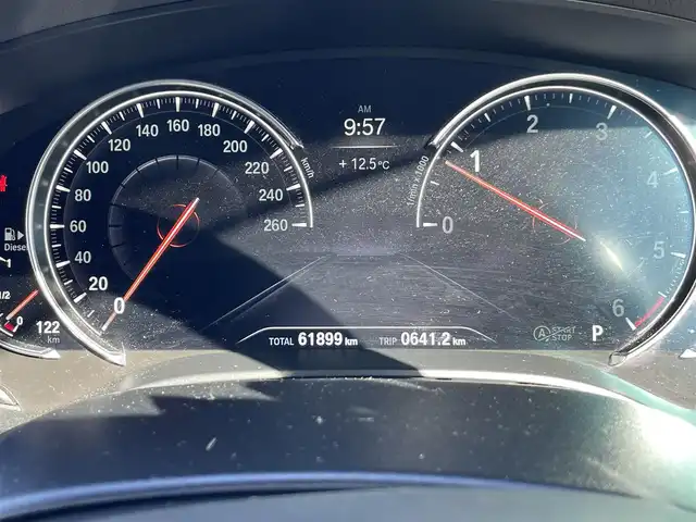 ＢＭＷ ５２３ｄ ツーリング エディション ミッション:インポッシブル 岡山県 2018(平30)年 6.2万km サファイアブラックP 特別仕様車/登録時走行距離61899km/純正10インチナビ/プレミアムサウンドシステム(harman/kardon)/フルセグTV(AM.FM.CD.DVD.TV.BT)/全方位カメラ/本革巻きステアリング/ETC/ブラインドスポットモニター/前後ドライブレコーダー/クリアランスソナー/衝突軽減ブレーキ/横滑り防止装置/クルーズコントロール(追従走行あり)/車線逸脱警報（レーンキープアシスト）/オートライト/オートマチックハイビーム/アイドリングストップ/電動リアゲート/19インチ純正AW/純正フロアマット/D+N席パワーシート/保証書/取扱説明書/スペアキー