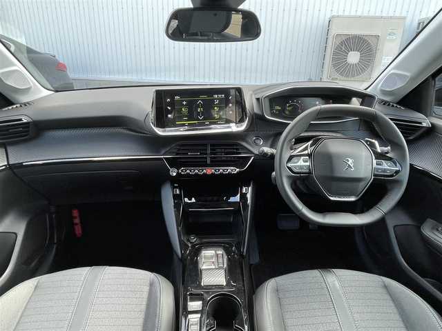 プジョー プジョー ２０８ アリュール 石川県 2022(令4)年 1.8万km 黒 純正ディスプレイオーディオ/AppleCarPlay/AndroidAuto/360ビューモニター/デジタルヘッドアップインストルメントパネル/LEDライト/LEDデイライト/アクティブセーフティブレーキ/ディスタンスアラート/レーンポジショニングアシスト/アクティブクルーズ/クリアランスソナー/ETC/パドルシフト/純正アロイホイール/スタッドレスタイヤ積込/スマートキー/プッシュスタート