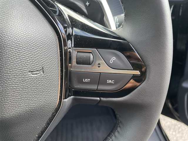 プジョー プジョー ２０８ アリュール 石川県 2022(令4)年 1.8万km 黒 純正ディスプレイオーディオ/AppleCarPlay/AndroidAuto/360ビューモニター/デジタルヘッドアップインストルメントパネル/LEDライト/LEDデイライト/アクティブセーフティブレーキ/ディスタンスアラート/レーンポジショニングアシスト/アクティブクルーズ/クリアランスソナー/ETC/パドルシフト/純正アロイホイール/スタッドレスタイヤ積込/スマートキー/プッシュスタート