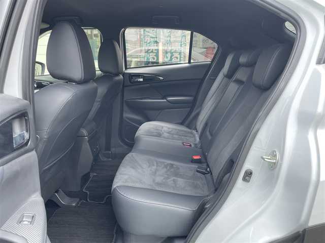 三菱 エクリプス クロス ＰＨＥＶ P 神奈川県 2023(令5)年 1.7万km ホワイトダイヤモンド ワンオーナー/純正8インチディスプレイ/　(ナビ・フルセグTV・Bluetooth・USB)/マルチアラウンドモニター/e-Assist/　・衝突被害軽減ブレーキ/　・車線逸脱警報システム/　・誤発進抑制機能/　・後側方車両検知警報システム/　・後退時交差車両検知警報システム/パーキングセンサー/MI-PILOT/　・レーダークルーズコントロール/　・車線維持支援機能/純正18インチAW/LEDヘッドライト/ヘッドアップディスプレイ/エレクトリックテールゲード/前後ドライブレコーダー/ステアリングヒーター/前席シートヒーター/スマートキー×2/保証書/取扱説明書