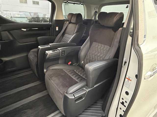 トヨタ アルファード S Cパッケージ 大阪府 2017(平29)年 9.5万km ホワイトパールクリスタルシャイン Wサンルーフ/JBLメーカーナビ/フルセグTV CD DVD BT BD HDMI/純正フリップダウンモニター/パノラミックビューモニター/スマートキー 2個/両側パワースライドドア/パワーバックドア/衝突被害軽減ブレーキ/レーダークルーズコントロール/オートマチックハイビーム/LEDオートヘッドライト/フォグライト/コーナーセンサー/ハーフレザーシート/パワーシート/AC100V電源/ステアリングヒーター/ステアリングリモコン/ビルトイン2.0ETC/前後ドラレコ/W サイド カーテン ニー エアバッグ/保証書 取説 ナビ取説/禁煙車