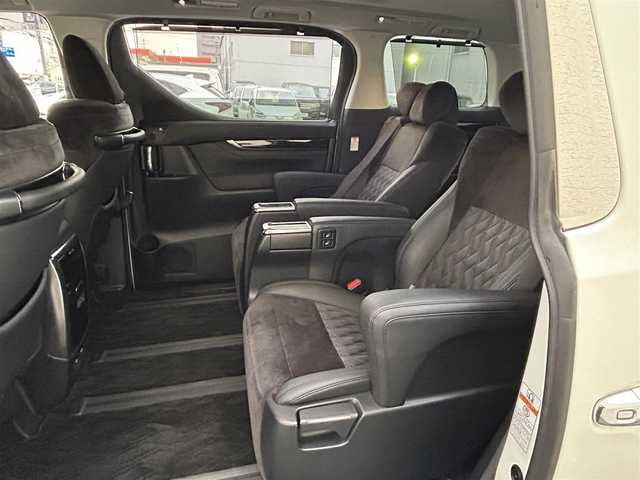 トヨタ アルファード S Cパッケージ 大阪府 2017(平29)年 9.5万km ホワイトパールクリスタルシャイン Wサンルーフ/JBLメーカーナビ/フルセグTV CD DVD BT BD HDMI/純正フリップダウンモニター/パノラミックビューモニター/スマートキー 2個/両側パワースライドドア/パワーバックドア/衝突被害軽減ブレーキ/レーダークルーズコントロール/オートマチックハイビーム/LEDオートヘッドライト/フォグライト/コーナーセンサー/ハーフレザーシート/パワーシート/AC100V電源/ステアリングヒーター/ステアリングリモコン/ビルトイン2.0ETC/前後ドラレコ/W サイド カーテン ニー エアバッグ/保証書 取説 ナビ取説/禁煙車