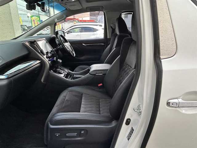 トヨタ アルファード S Cパッケージ 大阪府 2017(平29)年 9.5万km ホワイトパールクリスタルシャイン Wサンルーフ/JBLメーカーナビ/フルセグTV CD DVD BT BD HDMI/純正フリップダウンモニター/パノラミックビューモニター/スマートキー 2個/両側パワースライドドア/パワーバックドア/衝突被害軽減ブレーキ/レーダークルーズコントロール/オートマチックハイビーム/LEDオートヘッドライト/フォグライト/コーナーセンサー/ハーフレザーシート/パワーシート/AC100V電源/ステアリングヒーター/ステアリングリモコン/ビルトイン2.0ETC/前後ドラレコ/W サイド カーテン ニー エアバッグ/保証書 取説 ナビ取説/禁煙車