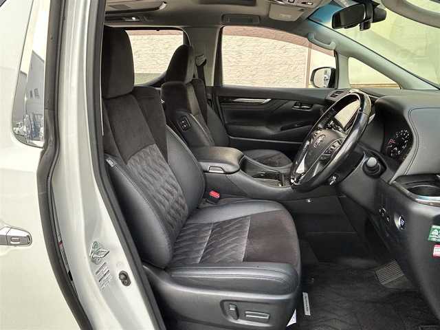 トヨタ アルファード S Cパッケージ 大阪府 2017(平29)年 9.5万km ホワイトパールクリスタルシャイン Wサンルーフ/JBLメーカーナビ/フルセグTV CD DVD BT BD HDMI/純正フリップダウンモニター/パノラミックビューモニター/スマートキー 2個/両側パワースライドドア/パワーバックドア/衝突被害軽減ブレーキ/レーダークルーズコントロール/オートマチックハイビーム/LEDオートヘッドライト/フォグライト/コーナーセンサー/ハーフレザーシート/パワーシート/AC100V電源/ステアリングヒーター/ステアリングリモコン/ビルトイン2.0ETC/前後ドラレコ/W サイド カーテン ニー エアバッグ/保証書 取説 ナビ取説/禁煙車