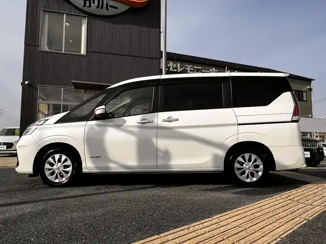 日産 セレナ