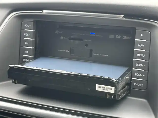 マツダ アテンザ ワゴン XD 静岡県 2014(平26)年 8.3万km ディープクリスタルブルーマイカ 1オーナー　/衝突軽減B /純正ナビ　/地デジ　/Bカメラ　/コーナーセンサー　/ディスチャージパッケージ /革巻きステアリング　/パドルシフト　/クルコン  /ルーフレール　/純正17インチAW /スマートキー /スペアキー  /ETC/保証書/取説