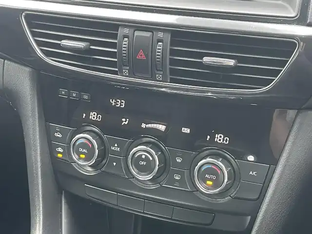 マツダ アテンザ ワゴン XD 静岡県 2014(平26)年 8.3万km ディープクリスタルブルーマイカ 1オーナー　/衝突軽減B /純正ナビ　/地デジ　/Bカメラ　/コーナーセンサー　/ディスチャージパッケージ /革巻きステアリング　/パドルシフト　/クルコン  /ルーフレール　/純正17インチAW /スマートキー /スペアキー  /ETC/保証書/取説