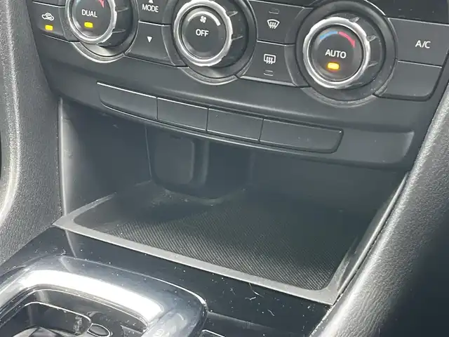 マツダ アテンザ ワゴン XD 静岡県 2014(平26)年 8.3万km ディープクリスタルブルーマイカ 1オーナー　/衝突軽減B /純正ナビ　/地デジ　/Bカメラ　/コーナーセンサー　/ディスチャージパッケージ /革巻きステアリング　/パドルシフト　/クルコン  /ルーフレール　/純正17インチAW /スマートキー /スペアキー  /ETC/保証書/取説