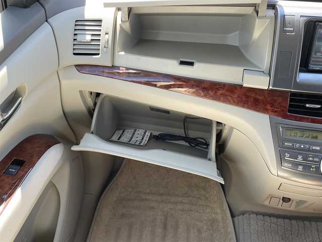 トヨタ エスティマ アエラス 長野県 2010(平22)年 13.5万km グレーメタリック 社外ナビ（FM/AM、CD、DVD、USB）/ワンセグテレビ/バックカメラ/クルーズコントロール追従無/ビルトインETC/オットマン/サード格納シート/両側パワースライドドア/純正フロアマット/純正１６AW/ダブルエアバック/キセノンオートヘッドライト/エンジンスターター/ウォークスルー/MTモード付AT/４WD/スペアキー（１本）/保証書、取扱説明書