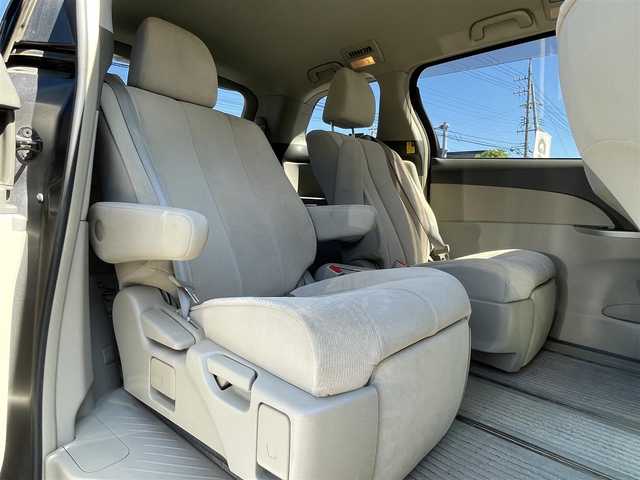 トヨタ エスティマ アエラス 長野県 2010(平22)年 13.5万km グレーメタリック 社外ナビ（FM/AM、CD、DVD、USB）/ワンセグテレビ/バックカメラ/クルーズコントロール追従無/ビルトインETC/オットマン/サード格納シート/両側パワースライドドア/純正フロアマット/純正１６AW/ダブルエアバック/キセノンオートヘッドライト/エンジンスターター/ウォークスルー/MTモード付AT/４WD/スペアキー（１本）/保証書、取扱説明書