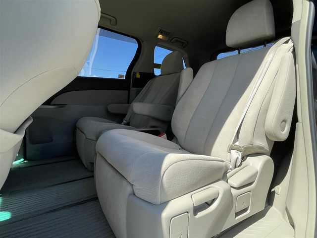トヨタ エスティマ アエラス 長野県 2010(平22)年 13.5万km グレーメタリック 社外ナビ（FM/AM、CD、DVD、USB）/ワンセグテレビ/バックカメラ/クルーズコントロール追従無/ビルトインETC/オットマン/サード格納シート/両側パワースライドドア/純正フロアマット/純正１６AW/ダブルエアバック/キセノンオートヘッドライト/エンジンスターター/ウォークスルー/MTモード付AT/４WD/スペアキー（１本）/保証書、取扱説明書