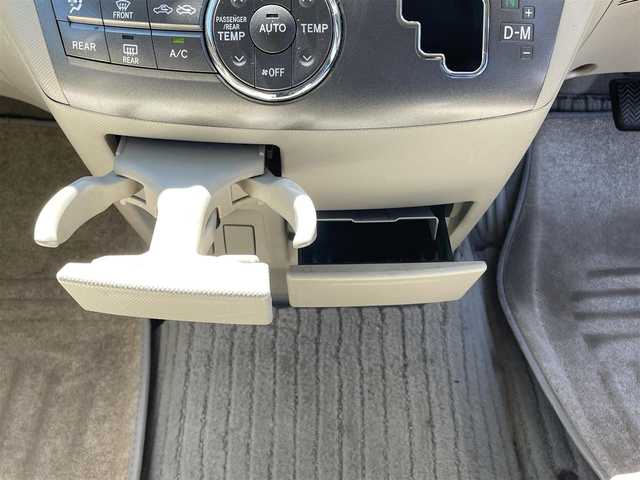 トヨタ エスティマ アエラス 長野県 2010(平22)年 13.5万km グレーメタリック 社外ナビ（FM/AM、CD、DVD、USB）/ワンセグテレビ/バックカメラ/クルーズコントロール追従無/ビルトインETC/オットマン/サード格納シート/両側パワースライドドア/純正フロアマット/純正１６AW/ダブルエアバック/キセノンオートヘッドライト/エンジンスターター/ウォークスルー/MTモード付AT/４WD/スペアキー（１本）/保証書、取扱説明書