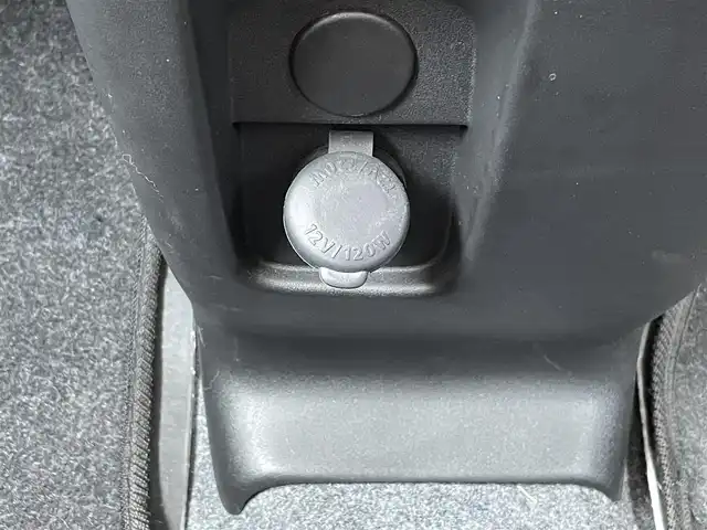 スズキ スペーシア カスタム HYBRID XS 福岡県 2018(平30)年 3.7万km ピュアホワイトP ・純正7インチナビ【CN-RE03WD】/-BT/フルセグTV/CD/DVD/FM/AM/SD/・衝突軽減ブレーキ/・クリアランスソナー/・車線逸脱警報/・横滑り防止装置/・オートライト/・オートハイビーム/・両側パワースライドドア/・前席シートヒーター/・ウィンカーミラー/・ドアバイザー/・フロアマット/・純正アルミ１５インチ/・純正フロントグリル/・フォグランプ/・アイドリングストップ/・スマートキー×２