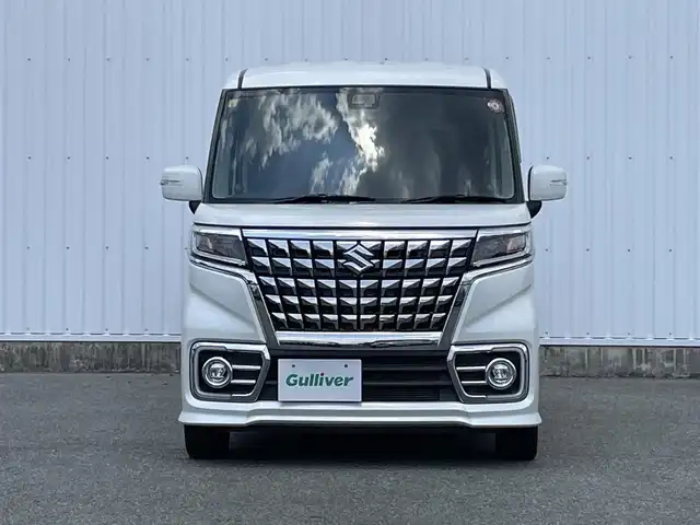 スズキ スペーシア カスタム HYBRID XS 福岡県 2018(平30)年 3.7万km ピュアホワイトP ・純正7インチナビ【CN-RE03WD】/-BT/フルセグTV/CD/DVD/FM/AM/SD/・衝突軽減ブレーキ/・クリアランスソナー/・車線逸脱警報/・横滑り防止装置/・オートライト/・オートハイビーム/・両側パワースライドドア/・前席シートヒーター/・ウィンカーミラー/・ドアバイザー/・フロアマット/・純正アルミ１５インチ/・純正フロントグリル/・フォグランプ/・アイドリングストップ/・スマートキー×２