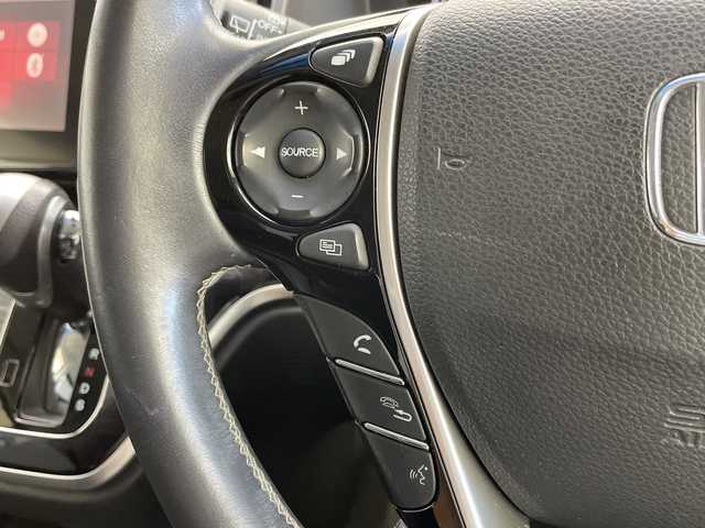 ホンダ オデッセイ アブソルート EX 新潟県 2014(平26)年 9.2万km プレミアムヴィーナスブラックP メモリナビ/フルセグテレビ/CD/DVD/Bluetooth/HDMI/バックカメラ/フリップダウンモニター/アイドリングストップ/オットマン/クルーズコントロール/両側パワースライドドア/ETC/純正フロアマット/純正アルミホイール/パワーシート