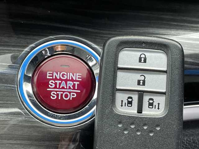 ホンダ オデッセイ アブソルート EX 新潟県 2014(平26)年 9.2万km プレミアムヴィーナスブラックP メモリナビ/フルセグテレビ/CD/DVD/Bluetooth/HDMI/バックカメラ/フリップダウンモニター/アイドリングストップ/オットマン/クルーズコントロール/両側パワースライドドア/ETC/純正フロアマット/純正アルミホイール/パワーシート