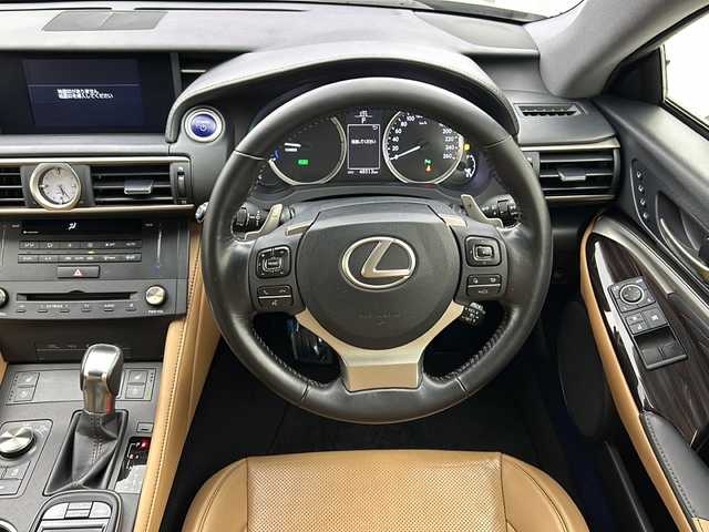 レクサス ＲＣ 300h バージョンL 宮城県 2017(平29)年 4.9万km ソニックチタニウム 純正ナビ/・BT接続/USB入力/MT付AT/純正装備品/・19インチAW/・フロアマット/・三眼LEDヘッドライト/・ビルトインETC/レクサスセーフティシステム/・ブラインドスポットモニター/・レーダークルーズコントロール/・プリクラッシュセーフティシステム/・レーントレーシングアシスト/レザーシート/・DN席パワーシート/・シートヒーター/エアシート/走行モード選択/・Sport/・Snow/・EVバッテリー