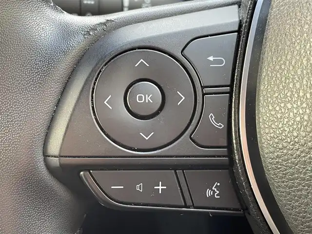 トヨタ ＲＡＶ４ ハイブリッド アドベンチャー 道東・釧路十勝 2022(令4)年 3.3万km アッシュグレーメタリック/グレイッシュブルー 4WD/ワンオーナー/寒冷地仕様/Toyota Safety Sense/・PCS(プリクラッシュセーフティ)/・LTA(レーントレーシングアシスト)/・BSM(ブラインドスポットモニター)/・オートマチックハイビーム/・レーダークルーズコントロール/社外フローティングナビ/ (FM/AM/DISC/BT)/フルセグTV/バックカメラ/ドライブレコーダー/革巻きステアリング/ステアリングスイッチ/ステアリングヒーター/パワーシート/ (運転席)/メモリーシート/ (運転席)/シートヒーター/ (運転席/助手席)/エアーシート/ (運転席/助手席)/プッシュスタート/スマートキー/スペアキー/純正キー1体型エンジンスターター/パワーバックドア/純正19インチAW付サマータイヤ積込/TOM’s17インチAW付スタッドレスタイヤ/純正LEDヘッドライト/フォグランプ/ (フロント/リア)/電動格納ミラー/ウインカーミラー/ルーフレール/純正ドアバイザー/純正フロアマット/ブレーキホールド/横滑り防止装置/アイドリングストップ/取扱説明書/保証書