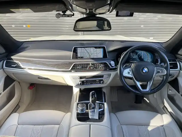 ＢＭＷ ７４０ｅ