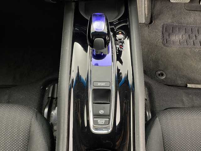 ホンダ ヴェゼル ハイブリッド X ホンダセンシング 秋田県 2018(平30)年 5.4万km クリスタルブラックパール 4WD/純正ナビ[VXM-184VFi]/(CD/DVD/BT/TV)/バックカメラ/Honda SENSING/誤発進抑制機能/LKAS/前席シートヒーター/オートクルーズコントロール/LEDヘッドライト/オートライト/パドルシフト/ドライブレコーダー/スマートキー/ビルトインETC/純正AW/フォグランプ