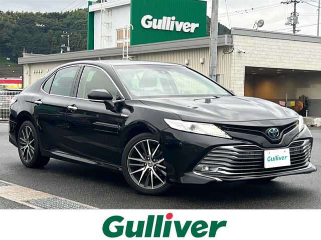 トヨタ カムリ G 山口県 2020(令2)年 5.7万km アティチュードブラックマイカ 禁煙車/スマートキー/プッシュスタート/前方ドライブレコーダー/純正HDDナビ/(BT/USB/ラジオ)/ETC/純正アルミホイール/純正フロアマット/バックカメラ/電子パーキングブレーキ/ブラインドスポットモニター/衝突軽減ブレーキ/車線逸脱警報装置/クリアランスソナー/オートライト/オートエアコン/オートハイビーム/レーダークルーズコントロール/取扱説明書/記録簿