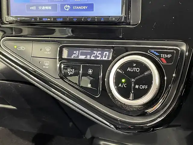 トヨタ アクア S 愛知県 2020(令2)年 8.8万km スーパーホワイトⅡ ＫＥＮＷＯＯＤナビ/バックカメラ/Ｂｌｕｅｔｏｏｔｈ/アクセサリーソケット/ＩＳＯＦＩＸ/電動格納ミラー/ビルトインＥＴＣ/リモコンキー/ヘッドライトレベライザー/オートエアコン/ステアリングスイッチ/ヘッドライト/フロアマット