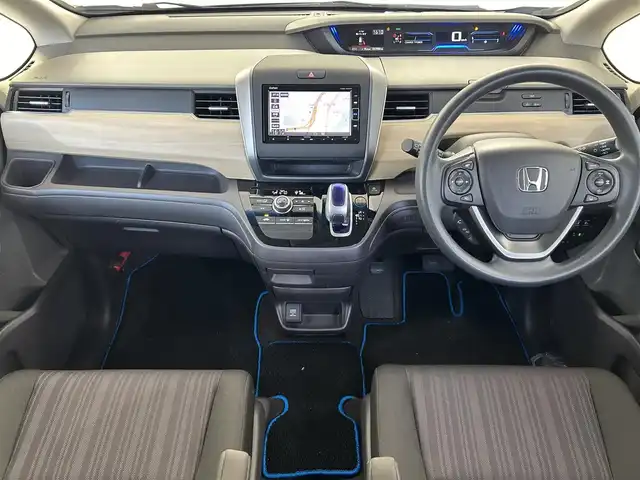 ホンダ フリード ハイブリット G ホンダセンシング 大阪府 2019(令1)年 4.4万km ブルーホライゾンM ホンダセンシング/　・CMBS警報/　・標識認識/　・レーンキープアシスト　LKA/　・先行車発進告知機能/　・レーダークルーズコントロール/純正SDナビ/　Bluetooth/DVD/CD/FM/AM/フルセグTV/バックカメラ/両側パワースライドドア/LEDオートライト/スマートキー/ビルトインETC/ステアリングスイッチ