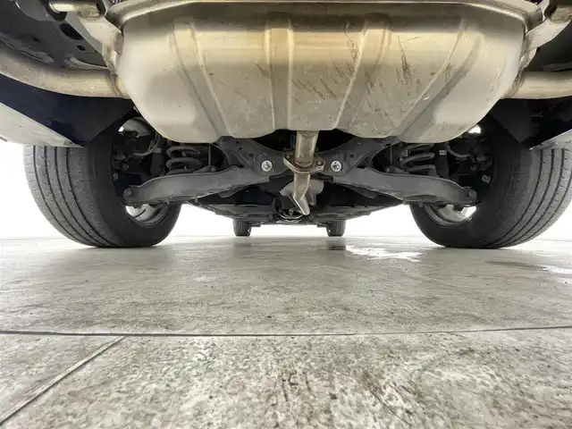 マツダ ＣＸ－８ XD Lパッケージ 千葉県 2018(平30)年 5.9万km スノーフレイクホワイトパールマイカ 禁煙　/純正ナビ/AM＆FM＆CD＆DVD＆Bluetooth＆フルセグTV/後席モニター　/本革シート　/１列目＆２列目シートヒーター　/１列目シートベンチレーション　/レーダークルーズコントロール　/ＬＥＤヘッドライト（オートライト機能付）　/全方位カメラ　/衝突軽減ブレーキ/ヘッドアップディスプレイ/運転席パワーシート（メモリー機能付）/ルーフレール　/フォグランプ/電動パーキングブレーキ/ブラインドスポットモニター/2列目キャプテンシート/自動防眩ルームミラー/リアサンシェード/電動格納サイドミラー/ステアリングヒーター/バックカメラ/アイドリングストップ/ウィンカーミラー/プッシュスタート/ETC