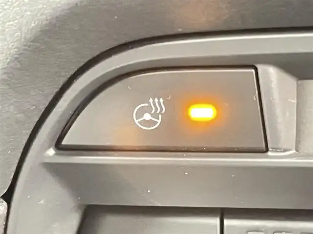 マツダ ＣＸ－８ XD Lパッケージ 千葉県 2018(平30)年 5.9万km スノーフレイクホワイトパールマイカ 禁煙　/純正ナビ/AM＆FM＆CD＆DVD＆Bluetooth＆フルセグTV/後席モニター　/本革シート　/１列目＆２列目シートヒーター　/１列目シートベンチレーション　/レーダークルーズコントロール　/ＬＥＤヘッドライト（オートライト機能付）　/全方位カメラ　/衝突軽減ブレーキ/ヘッドアップディスプレイ/運転席パワーシート（メモリー機能付）/ルーフレール　/フォグランプ/電動パーキングブレーキ/ブラインドスポットモニター/2列目キャプテンシート/自動防眩ルームミラー/リアサンシェード/電動格納サイドミラー/ステアリングヒーター/バックカメラ/アイドリングストップ/ウィンカーミラー/プッシュスタート/ETC