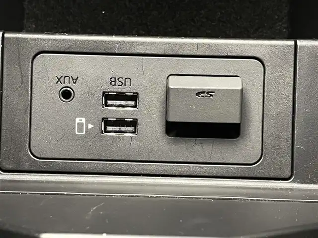 マツダ ＣＸ－８ XD Lパッケージ 千葉県 2018(平30)年 5.9万km スノーフレイクホワイトパールマイカ 禁煙　/純正ナビ/AM＆FM＆CD＆DVD＆Bluetooth＆フルセグTV/後席モニター　/本革シート　/１列目＆２列目シートヒーター　/１列目シートベンチレーション　/レーダークルーズコントロール　/ＬＥＤヘッドライト（オートライト機能付）　/全方位カメラ　/衝突軽減ブレーキ/ヘッドアップディスプレイ/運転席パワーシート（メモリー機能付）/ルーフレール　/フォグランプ/電動パーキングブレーキ/ブラインドスポットモニター/2列目キャプテンシート/自動防眩ルームミラー/リアサンシェード/電動格納サイドミラー/ステアリングヒーター/バックカメラ/アイドリングストップ/ウィンカーミラー/プッシュスタート/ETC