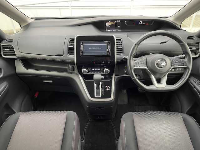 日産 セレナ ハイウェイスター 富山県 2016(平28)年 12.7万km ダイヤモンドブラック (株)IDOMが運営する【じしゃロン富山店】の自社ローン対象車両になります。こちらは現金ご利用時の価格です。自社ローンご希望の方は別途その旨お申付け下さい。/純正ナビ/FM/AM/CD/DVD/TV/SD/Bluetooth/アラウンドビューモニター/パーキングアシスト/エマージェンシーブレーキ/コーナーセンサー/クルーズコントロール/横滑り防止/両側パワースライドドア/前席シートヒーター/ステアリングリモコン/プッシュスタート/スマートキー/スペアキー