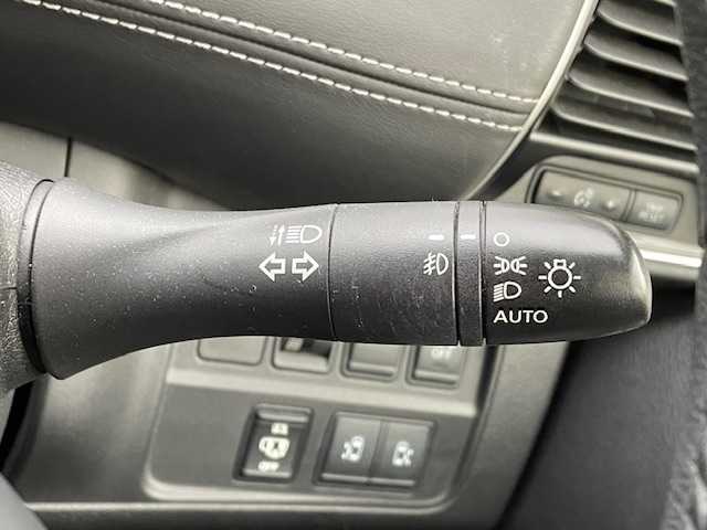 日産 セレナ ハイウェイスター 富山県 2016(平28)年 12.7万km ダイヤモンドブラック (株)IDOMが運営する【じしゃロン富山店】の自社ローン対象車両になります。こちらは現金ご利用時の価格です。自社ローンご希望の方は別途その旨お申付け下さい。/純正ナビ/FM/AM/CD/DVD/TV/SD/Bluetooth/アラウンドビューモニター/パーキングアシスト/エマージェンシーブレーキ/コーナーセンサー/クルーズコントロール/横滑り防止/両側パワースライドドア/前席シートヒーター/ステアリングリモコン/プッシュスタート/スマートキー/スペアキー