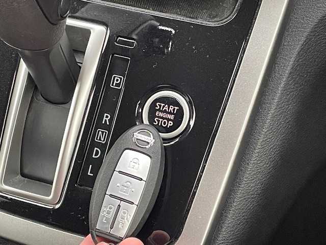 日産 セレナ ハイウェイスター 富山県 2016(平28)年 12.7万km ダイヤモンドブラック (株)IDOMが運営する【じしゃロン富山店】の自社ローン対象車両になります。こちらは現金ご利用時の価格です。自社ローンご希望の方は別途その旨お申付け下さい。/純正ナビ/FM/AM/CD/DVD/TV/SD/Bluetooth/アラウンドビューモニター/パーキングアシスト/エマージェンシーブレーキ/コーナーセンサー/クルーズコントロール/横滑り防止/両側パワースライドドア/前席シートヒーター/ステアリングリモコン/プッシュスタート/スマートキー/スペアキー