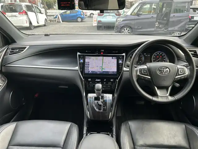 トヨタ ハリアー エレガンス 東京都 2017(平29)年 5.1万km ホワイトパールクリスタルシャイン ALPINE BIGX10型ナビ/CD/DVD/FM・AM/SD/Bluetooth/HDMI//フルセグTV/バックカメラ/ビルトインETC/ドライブレコーダー前後/プリクラッシュセーフティ/レーダークルーズコントロール/レーンディパーチャーアラート/オートハイビーム/インテリジェントクリアランスソナー/オートブレーキホールド/ハーフレザーシート/パワーシート/純正１７インチアルミホイール/AW付スタッドレスタイヤ積込/純正フロアマット/純正ドアバイザー/LEDヘッドライト/保証書/取扱説明書/スペアキー
