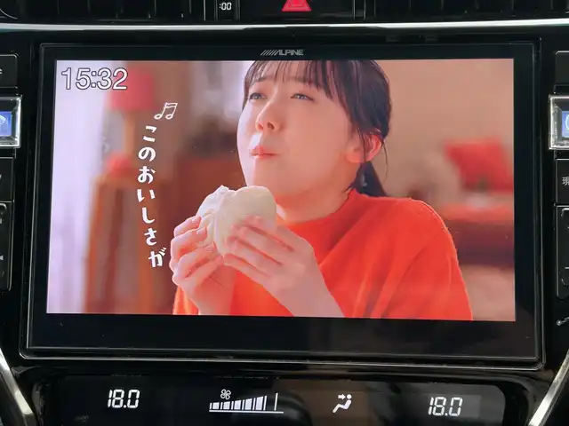 トヨタ ハリアー エレガンス 東京都 2017(平29)年 5.1万km ホワイトパールクリスタルシャイン ALPINE BIGX10型ナビ/CD/DVD/FM・AM/SD/Bluetooth/HDMI//フルセグTV/バックカメラ/ビルトインETC/ドライブレコーダー前後/プリクラッシュセーフティ/レーダークルーズコントロール/レーンディパーチャーアラート/オートハイビーム/インテリジェントクリアランスソナー/オートブレーキホールド/ハーフレザーシート/パワーシート/純正１７インチアルミホイール/AW付スタッドレスタイヤ積込/純正フロアマット/純正ドアバイザー/LEDヘッドライト/保証書/取扱説明書/スペアキー