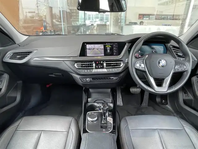 ＢＭＷ １１８ｄ プレイ エディションジョイ+ 鹿児島県 2020(令2)年 6万km 白 禁煙車/ワンオーナー/純正ナビ/純正フロアマット/ドライブレコーダー/バックカメラ/LEDヘッドライト/横滑り防止装置/オートライト/電動リアゲート