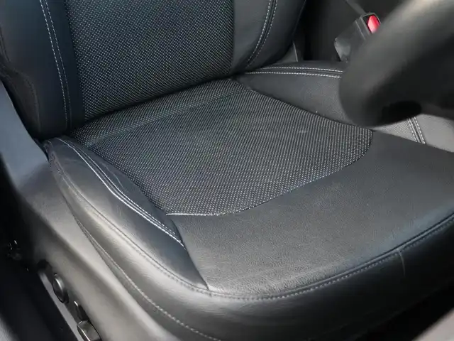 クライスラー・ジープ ジープ コンパス 80thアニバーサリーED 静岡県 2022(令4)年 4.1万km グレー 禁煙車/パノラミックサンルーフ/ルーフレール/ハンズフリーパワーリフトゲート/ヒルスタートアシスト/エレクトロニックパーキングブレーキ/オートブレーキホールド/衝突軽減ブレーキ/アドバンストブレーキアシスト/アダプティブクルーズコントロール/アクティブレーンマネージメント/BSM/リアクロスバスディテクション/サラウンドビューカメラ/インテリジェントスピードアシスト/ドライバーアテンションアラート/フロントリアパークアシスト/10．1型タッチパネルモニター/・AM/FM/DTV/Bluetooth/USB/AppleCarPlay/AndroidAuto/アルパインプレミアムサウンド/ヒーテッドステアリングホイール/革巻ステアリング/ステアリングスイッチ/LEDヘッドライト/オートハイビーム/オートライト/自動防舷ルームミラー/黒レザーシート/シートメモリー（D）/パワーシート/シートヒーター（D/N）/スマートキー/プッシュスタート/スペアキー/ETC２．０/純正フロアマット/純正18インチホイール/スペアタイヤ