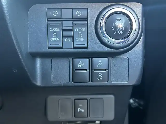 トヨタ ルーミー カスタムG－T 福島県 2021(令3)年 8.5万km ブラックマイカメタリック ワンオーナー/スマートアシスト/・衝突回避支援ブレーキ機能/・車線逸脱警報機能/・ブレーキ制御付誤発信抑制機能/・アダプティブドライビングビーム/・アダプティブクルーズコントロール/・パノラミックヴューモニター/・衝突警報機能/・コーナーセンサー/純正9インチディスプレイオーディオ/【Bluetooth/USB/フルセグTV】/両側パワースライドドア/前席シートヒーター/社外レーダー/ビルトインETC2.0/LEDヘッドライト/・オートライト/・フォグランプ/スマートキー/・プッシュスタート/・スペアキー/革巻きステアリング/・ステアリングリモコン/取扱説明書/新車時保証書