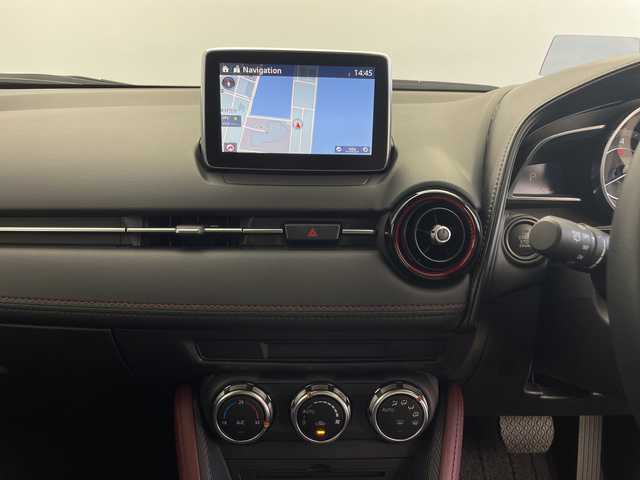 マツダ ＣＸ－３ XD ツーリング 鹿児島県 2016(平28)年 0.3万km ジェットブラックマイカ 純正ナビ/（CD/DVD/BT/フルセグTV）/クルーズコントロール/ヘッドアップディスプレイ/ブラインドスポットモニター/衝突被害軽減ブレーキ/レーンキープアシスト/オートライト/バックカメラ/ハーフレザーシート