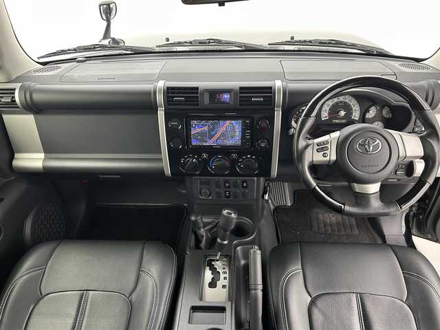 トヨタ ＦＪクルーザー 熊本県 2014(平26)年 4.5万km ブラック/ホワイト ワンオーナー/禁煙車　/社外ナビMDV-X701W（フルセグ・ＢＴ）/ＥＴＣ　/ＨＥＲＩＴＡＧＥマフラー　/背面ハードタイヤケース　/横滑り防止　/社外フロアマット　/社外２０インチＡＷ　/スペアキー２本　/保証書　/取扱説明書