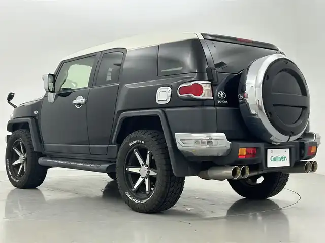 トヨタ ＦＪクルーザー 熊本県 2014(平26)年 4.5万km ブラック/ホワイト ワンオーナー/禁煙車　/社外ナビMDV-X701W（フルセグ・ＢＴ）/ＥＴＣ　/ＨＥＲＩＴＡＧＥマフラー　/背面ハードタイヤケース　/横滑り防止　/社外フロアマット　/社外２０インチＡＷ　/スペアキー２本　/保証書　/取扱説明書
