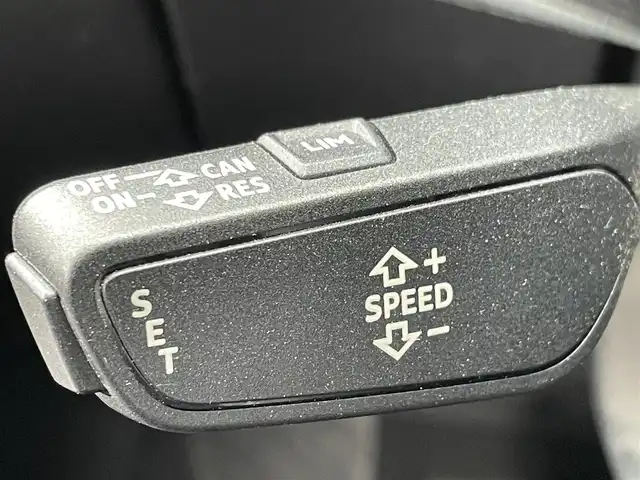 アウディ ＴＴクーペ 2．0 TFSI 佐賀県 2015(平27)年 11万km ミトスブラックメタリック バーチャルコックピット/Audi connect/MMI（Multi Media Interface）/・ナビゲーション/・オーディオビジュアルプレーヤー/・CD/DVD/USB/Bluetooth/フルセグTV/・ハンズフリーテレフォン/パドルシフト/Drive Select/アイドリングストップ/クリアランスソナー/クルーズコントロール/スピードリミッター/電子パーキング/オートブレーキホールド/スマートキー/EURO AFG18インチアルミホイール/純正アルミホイール車載/LEDヘッドライト/オートライト/スペアキー/ETC