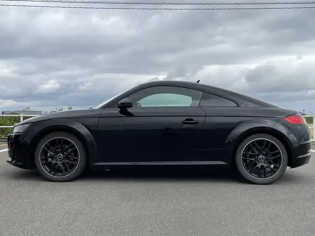 アウディ ＴＴクーペ 2．0 TFSI 佐賀県 2015(平27)年 11万km ミトスブラックメタリック バーチャルコックピット/Audi connect/MMI（Multi Media Interface）/・ナビゲーション/・オーディオビジュアルプレーヤー/・CD/DVD/USB/Bluetooth/フルセグTV/・ハンズフリーテレフォン/パドルシフト/Drive Select/アイドリングストップ/クリアランスソナー/クルーズコントロール/スピードリミッター/電子パーキング/オートブレーキホールド/スマートキー/EURO AFG18インチアルミホイール/純正アルミホイール車載/LEDヘッドライト/オートライト/スペアキー/ETC