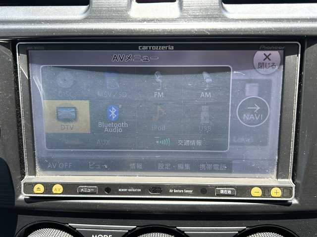 スバル フォレスター 2．0i－L アイサイト 沖縄県 2013(平25)年 9.5万km ダークグレーメタリック 禁煙車　/ＥＴＣ　/悪路走行支援機能　/シートヒーター　/全車速追従クルーズ　/バックモニター　/サンルーフ　/パワーシートＤ／Ｎ席　/衝突軽減システム　/アイドリングストップ　/社外ナビＡＭ／ＦＭ／ＢＴ／ＣＤ／ＤＶＤ/フルセグTV