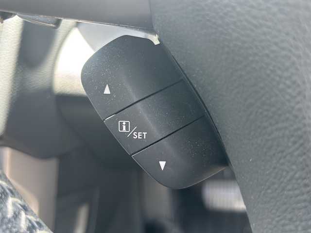 スバル フォレスター 2．0i－L アイサイト 沖縄県 2013(平25)年 9.5万km ダークグレーメタリック 禁煙車　/ＥＴＣ　/悪路走行支援機能　/シートヒーター　/全車速追従クルーズ　/バックモニター　/サンルーフ　/パワーシートＤ／Ｎ席　/衝突軽減システム　/アイドリングストップ　/社外ナビＡＭ／ＦＭ／ＢＴ／ＣＤ／ＤＶＤ/フルセグTV