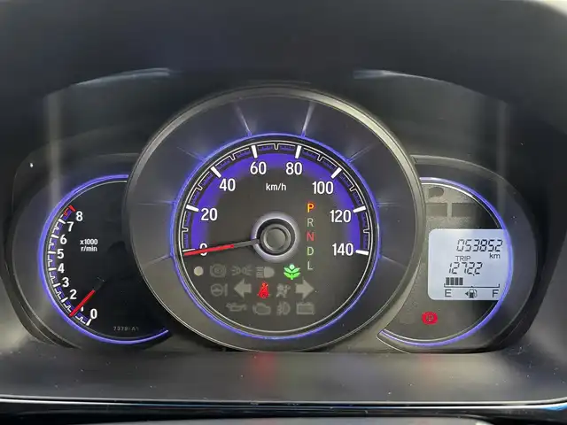 ホンダ Ｎ ＷＧＮ カスタム G 熊本県 2015(平27)年 5.4万km プレミアムホワイトパール 純正ディスプレーオーディオ/【Bluetooth/CD/HDMI/USB/FM/AM】/バックカメラ/ETC/クルーズコントロール/プッシュスタート/HID/スマートキー/オートライト/オートエアコン/ABS/横滑り防止装置/本革巻きステアリング/純正１４インチAW/ドアバイザー/保証書/取扱説明書